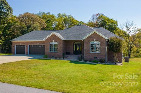 1528 Indian Springs Drive