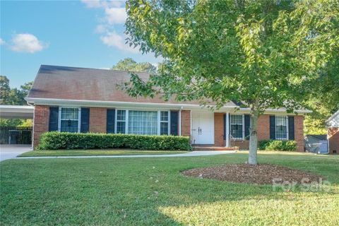 1716 Bonnie Lane