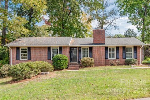 2310 Inverness Road