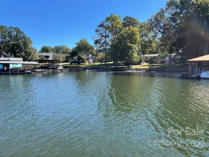 15916 Henry Lane sold home in Tranquil Cove, Huntersville, NC