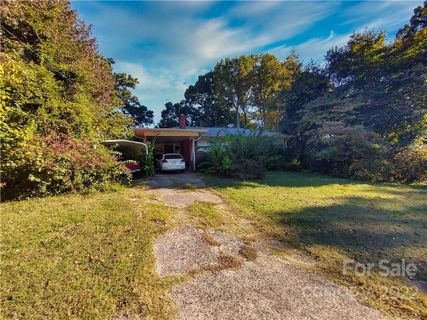 1008 Tanglewood Drive