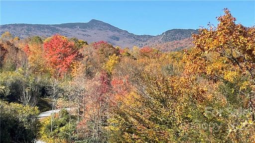 Lot 51 Owls Brow Ridge sold home in Sweetgrass, Blowing Rock, NC