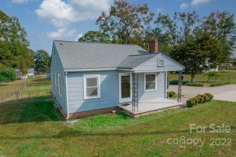 1744 Davis Park Road sold home in All American Park, Gastonia, NC