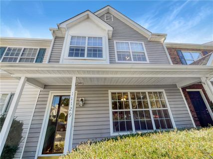 11129 Whitlock Crossing Court sold home in Roxborough, Charlotte, NC