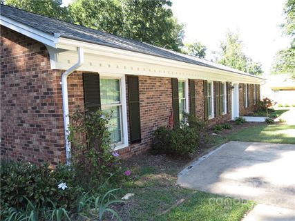 101 Hillsboro Road sold home in Hillsborough, Taylorsville, NC