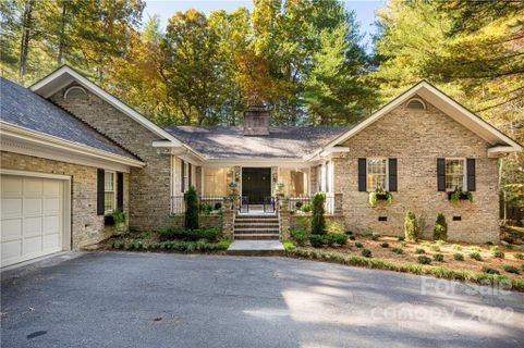 4 Hemlock Road
