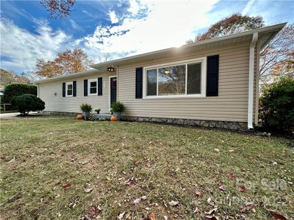 825 Prospect Street sold home in Wakefield Terrace, Lenoir, NC