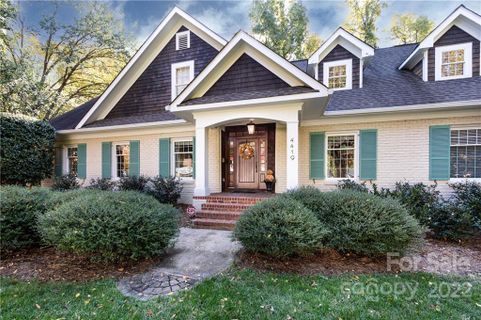 4419 Woodlark Lane