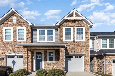1122 Roderick Drive
