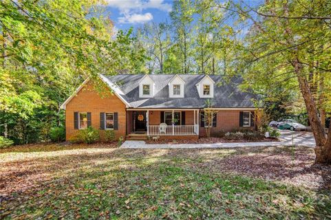 1218 Hunting Ridge Drive