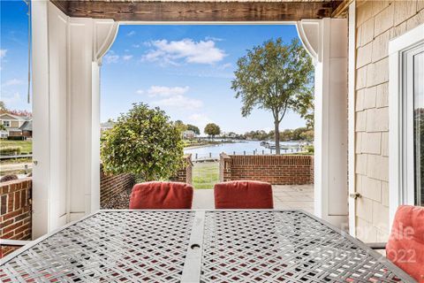 18611 Harborside Drive