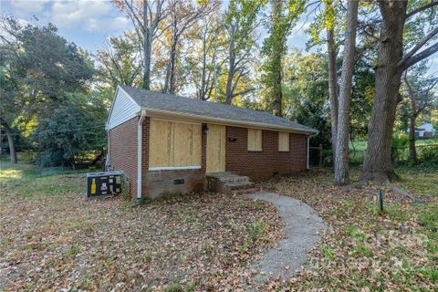 2606 Druid Hills Way