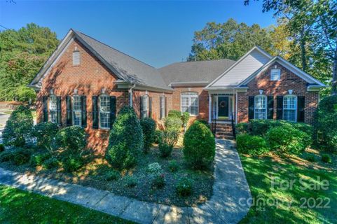 500 Rocky Lane