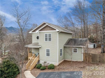 10 Jubilee Circle sold home in Jubilee Circle, Black Mountain, NC