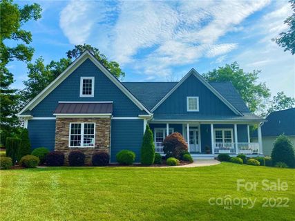 702 Players Ridge Road