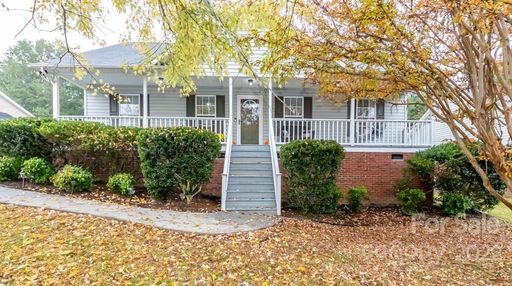 1642 Amanda Lane