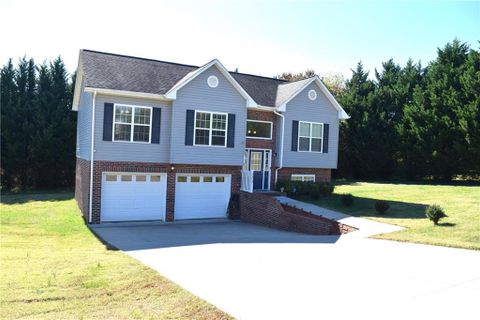 2313 Ellen Street sold home in Janettes Way, Granite Falls, NC
