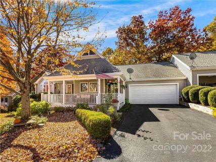 112 Carriage Walk Lane