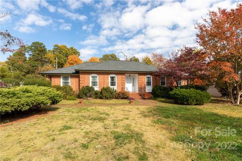 644 Bancroft Drive