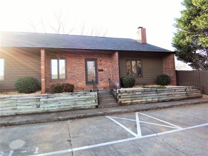 301 1 Pinkney Street sold home in Village Square, Shelby, NC