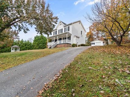 160 Fox Runn Road sold home in Fox Run Estates, Granite Falls, NC