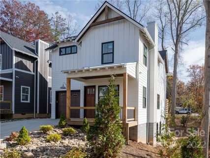 24 Phillip Lane sold home in Cedar Walk, Arden, NC
