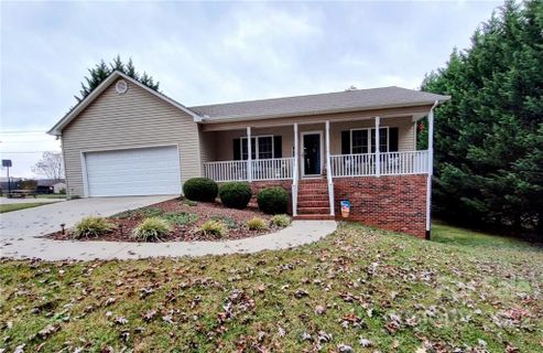 4651 Horseshoe Bend Road sold home in Friendship Acres, Hudson, NC