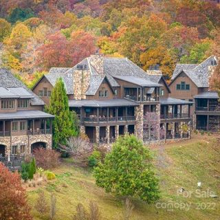 214 Clubhouse Lane B202
