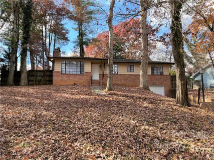 2029 Evergreen Drive sold home in Stoney Crest, Hendersonville, NC