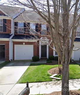 Previously sold for $322,000