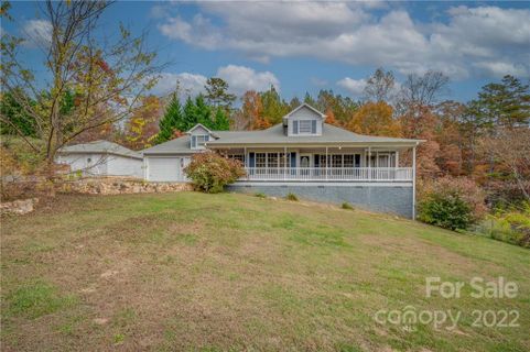 105 Flat Branch Trail sold home in Hemlock Crossing, Mill Spring, NC