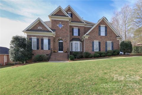 167 Hunters Hill Drive