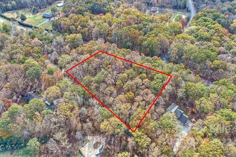 8522 Viking Drive sold home in Valhalla Farms, Waxhaw, NC