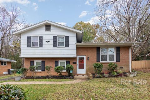 4108 Colebrook Road sold home in Colebrook, Charlotte, NC