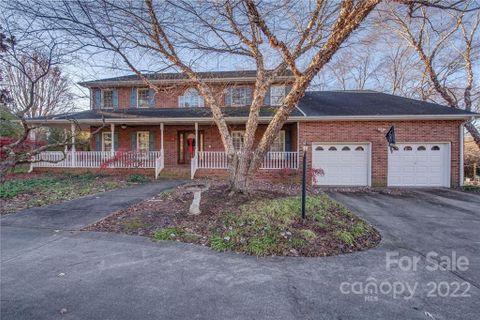 1716 Country Garden Drive sold home in Country Club Gardens, Shelby, NC
