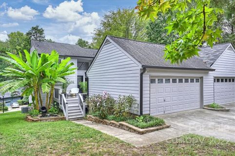 9006 St Croix Lane