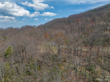 187 Arcadia Falls Way active home in Catawba Falls Preserve, Black Mountain, NC