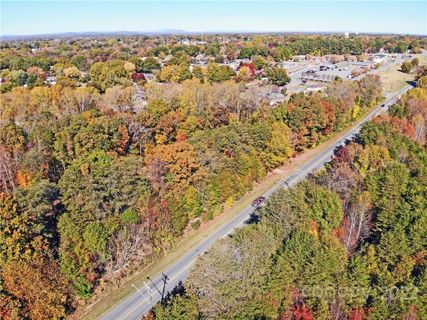 1297 Hwy 150 Bypass