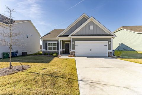 325 Oxbow Circle