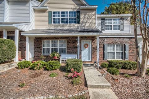 5769 Cougar Lane
