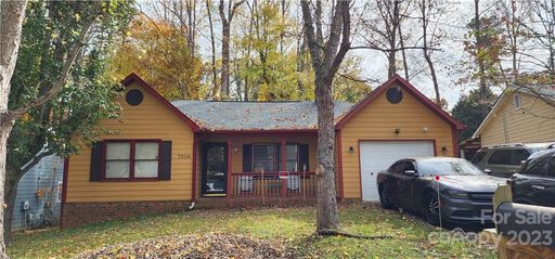 7308 Rockwood Forest Lane sold home in Idlewild Woods, Charlotte, NC