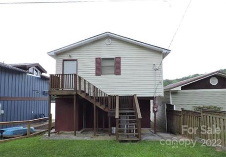1256 E Lakeshore Drive