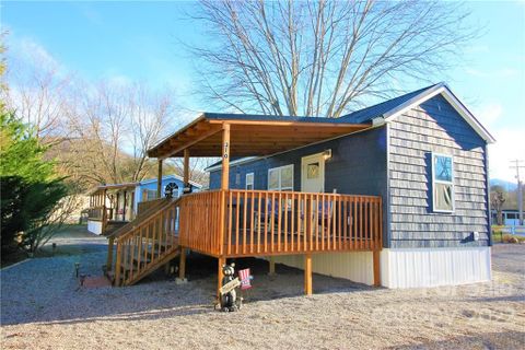 310 Aqua Vista Loop