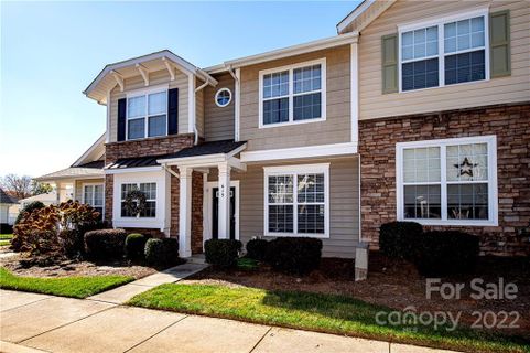615 Dutch Elm Place