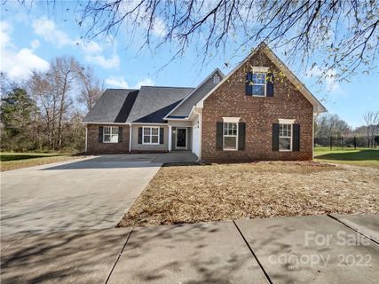 8423 Dawson Lane sold home in Meadowcreek, Locust, NC
