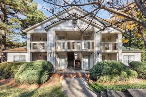 1041 Churchill Downs Court G