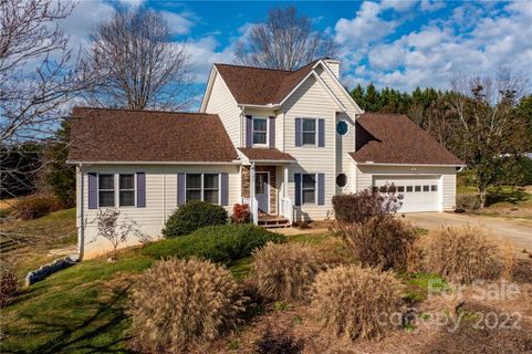 1193 Wisteria Drive sold home in Maple Crest, Hickory, NC