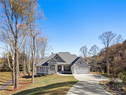 143 Gracie Lane