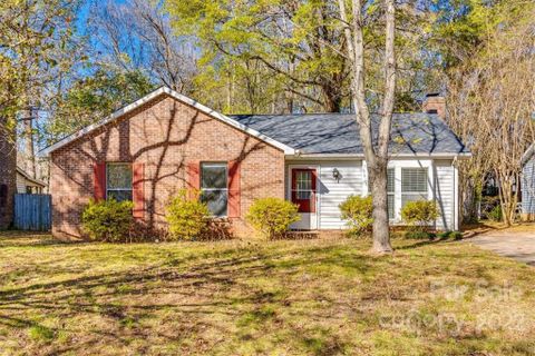 5617 Running Wood Lane sold home in Eastland Estates, Charlotte, NC