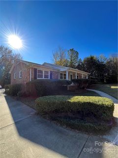620 Holiday Road